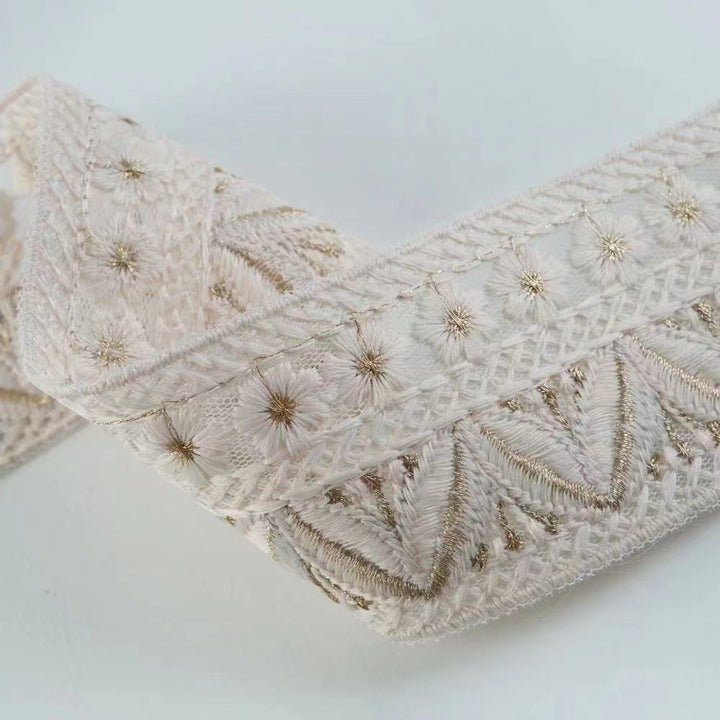 Elegant and Playful Lace Trim Bowlift