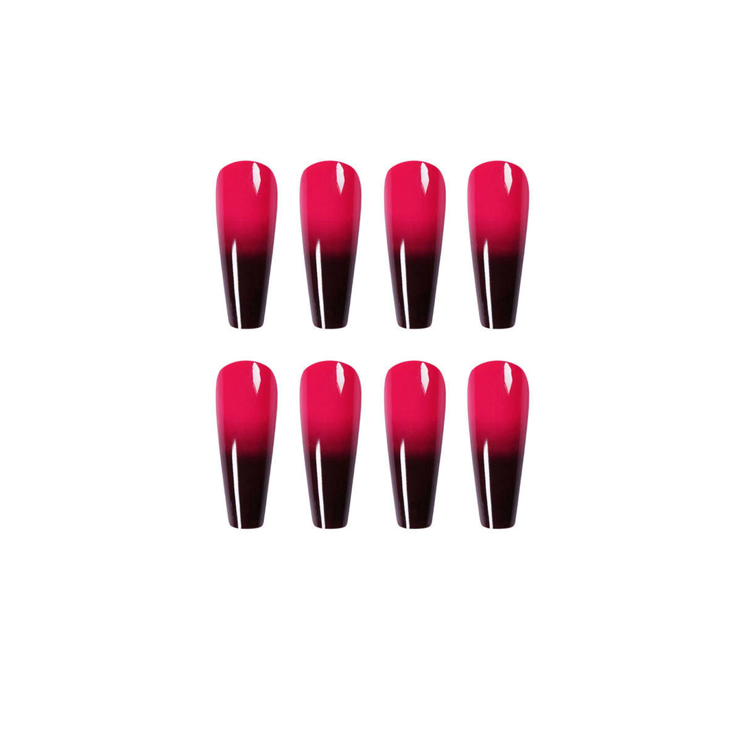Artificial nail extensions with ombre effect Bowlift