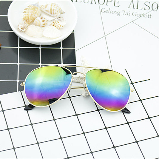 Women's modern pilot sunglasses with gradient lens design Bowlift