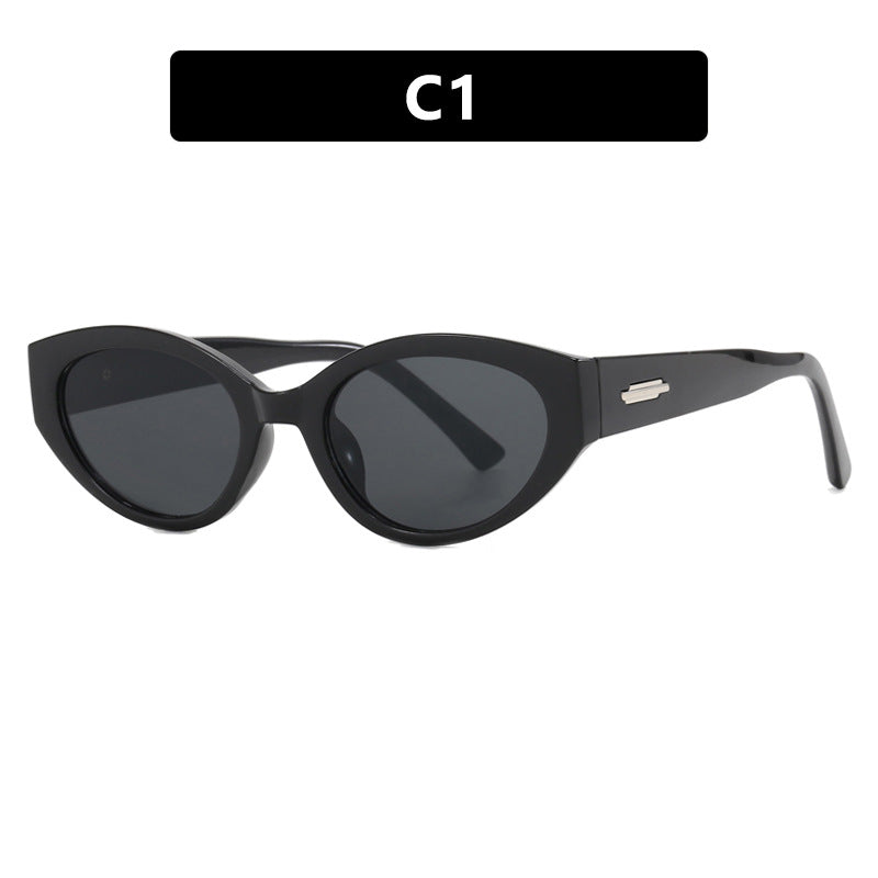 Ladies Cat-Eye Sunglasses in Elegant Retro Design Bowlift
