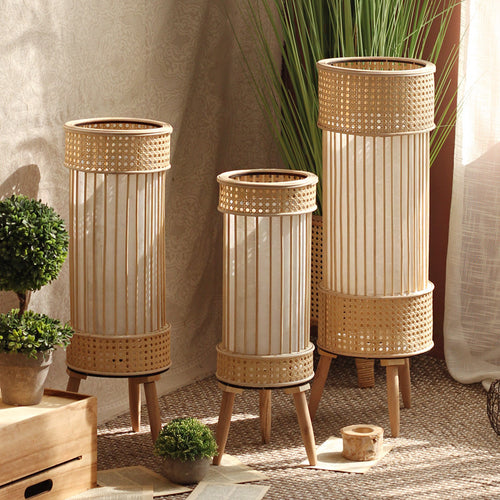 Stylish floor lamp in modern design Bowlift
