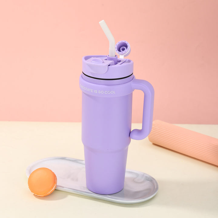 Unisex drinking cup with integrated straw Bowlift