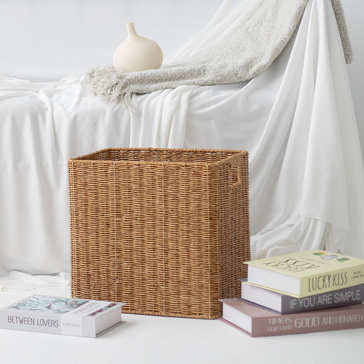 Versatile storage basket made of natural wicker Bowlift