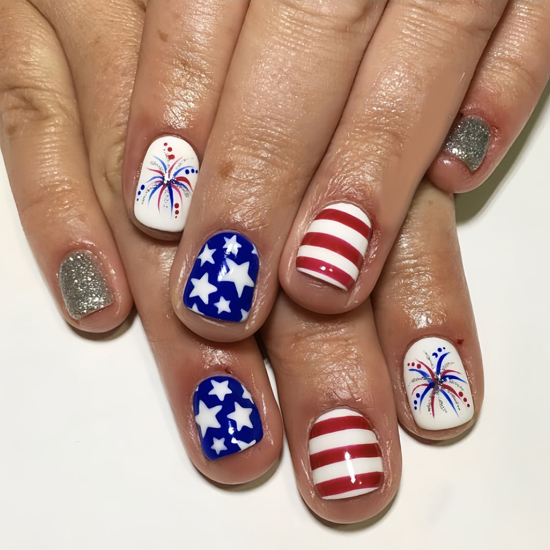 Patriotic Themed Press-On Nail Art Set Bowlift