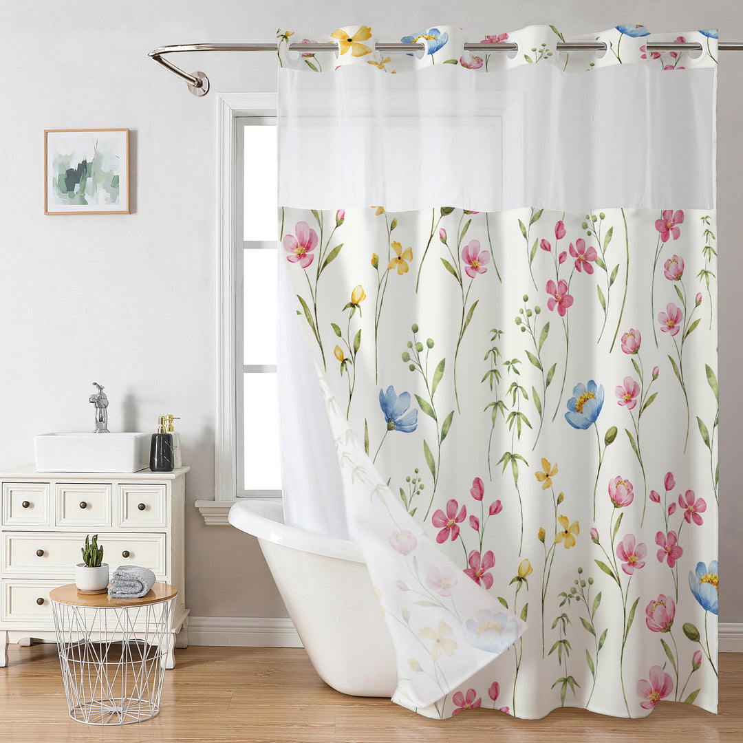 Strawberry-Themed Shower Curtain Bowlift