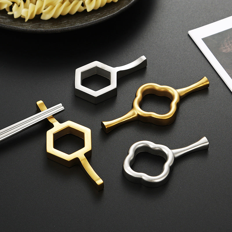 Creative and Stylish Serving Tongs Bowlift