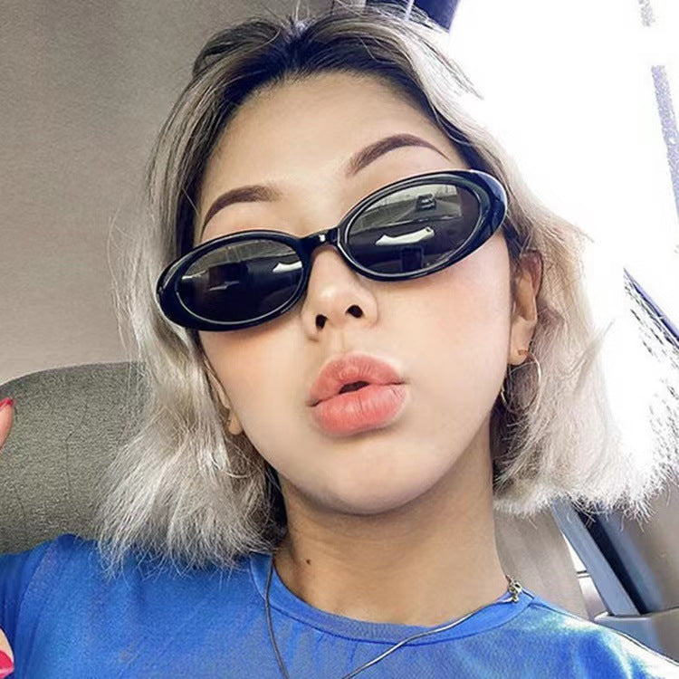Women’s Designer Sunglasses with Oversized Shape Bowlift