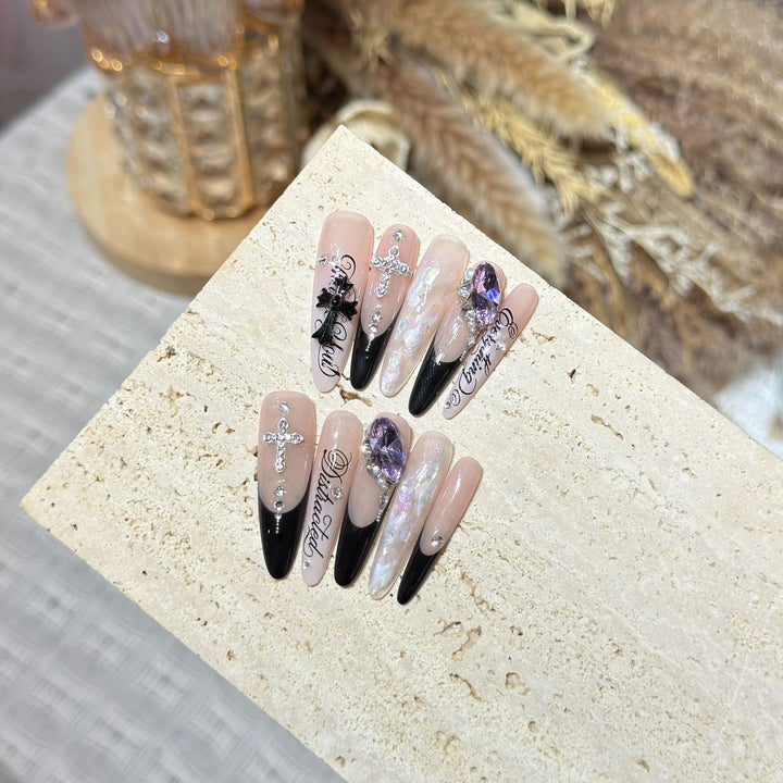 Artistic Stiletto Press-On Nail Art Set with Elegant Decorative Elements Bowlift