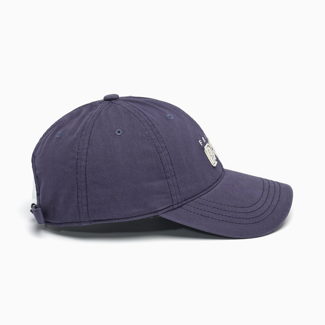 Women's fashionable and sporty cap with adjustable strap Bowlift