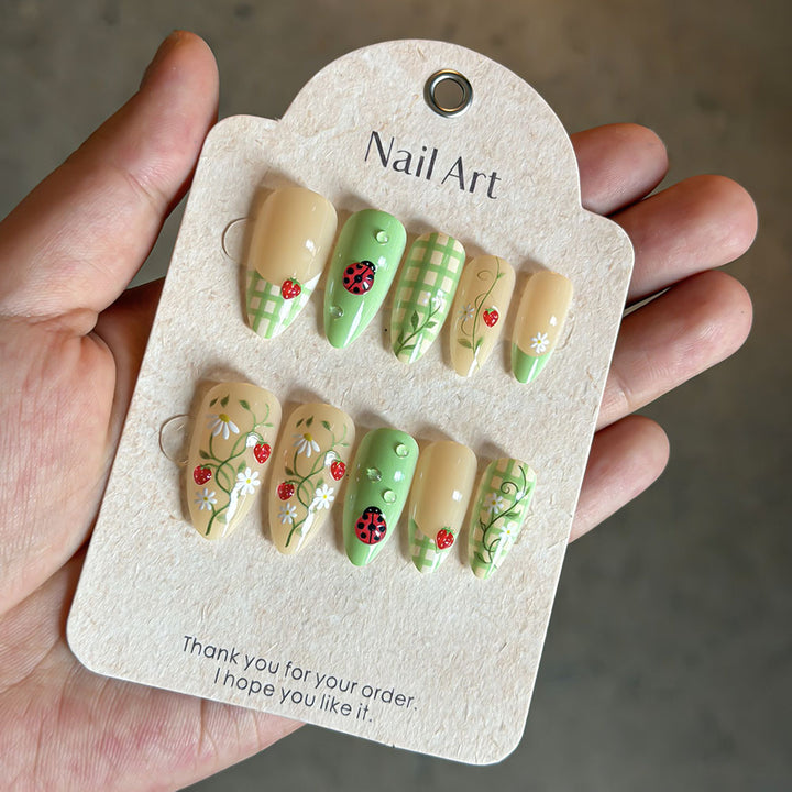 Artistic Natural Press-On Nails Set Bowlift