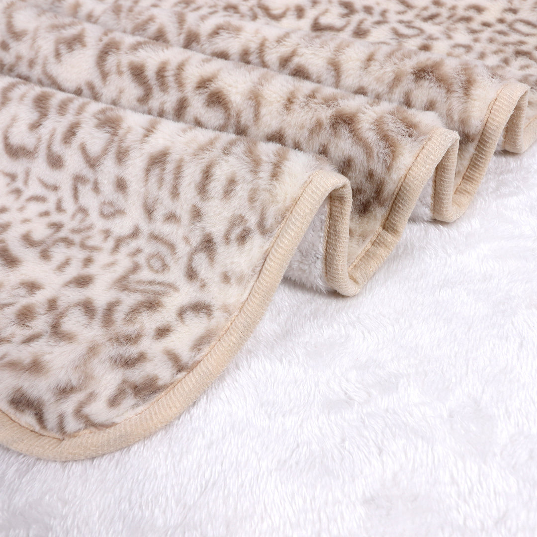 Ladies Snuggle Blanket Bowlift