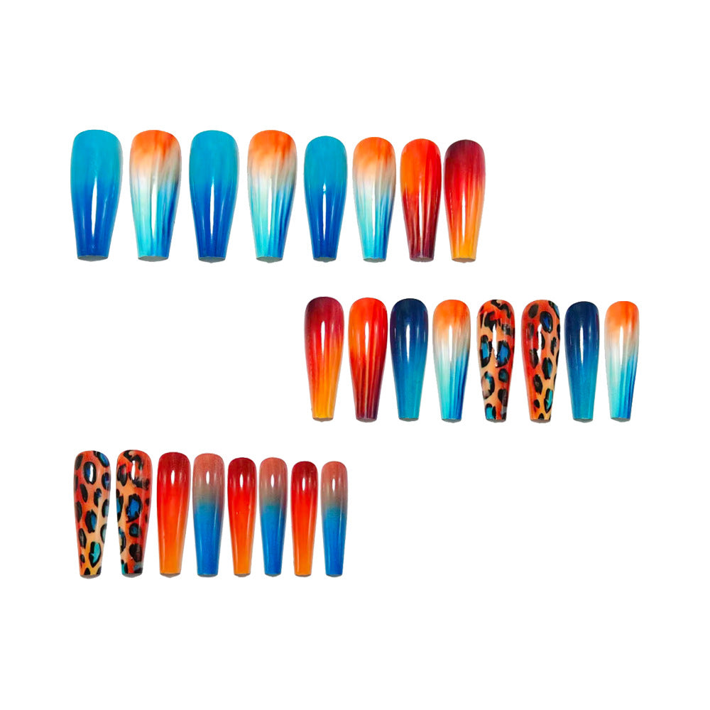 Artificial nails with striking gradient and stylish accents Bowlift