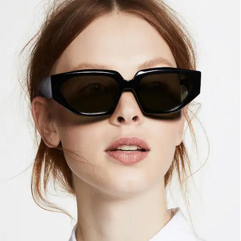 Ladies Fashion Sunglasses in Innovative Polygonal Design Bowlift