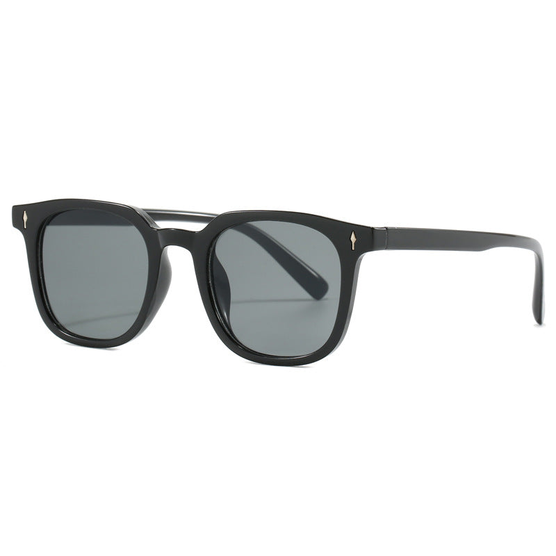 Women's fashionable square sunglasses with durable plastic frame Bowlift