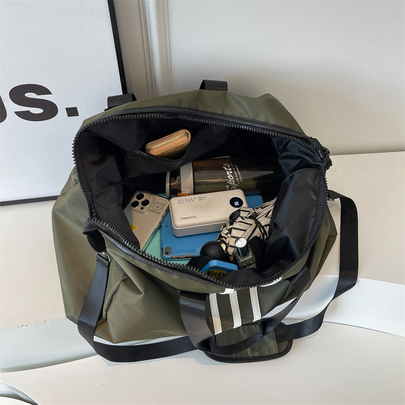 Sporty Travel Bag Bowlift