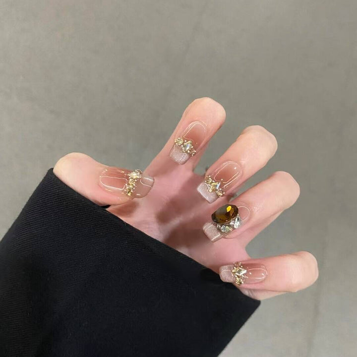 Artistic Floral-Embellished Press-On Nail Art Bowlift