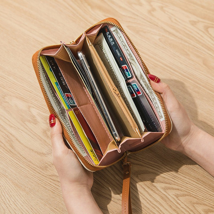 Stylish wallet with heart appliqués Bowlift