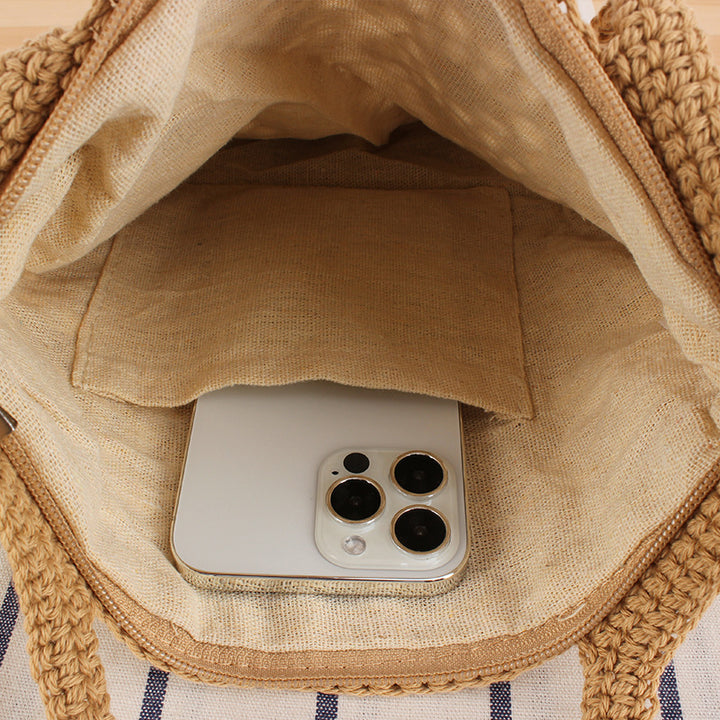Handbag Made of Hand-Knotted Natural Material with Elegant Details Bowlift