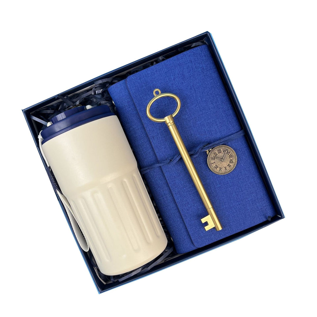 Women's set with coffee mug and portable fan Bowlift