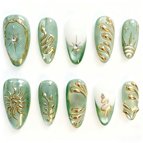 Artificial nails with elegant gold design Bowlift