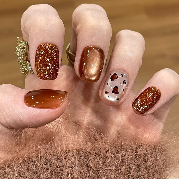 Artistic Press-On Nail Set with Glittery and Spotty Finish Bowlift