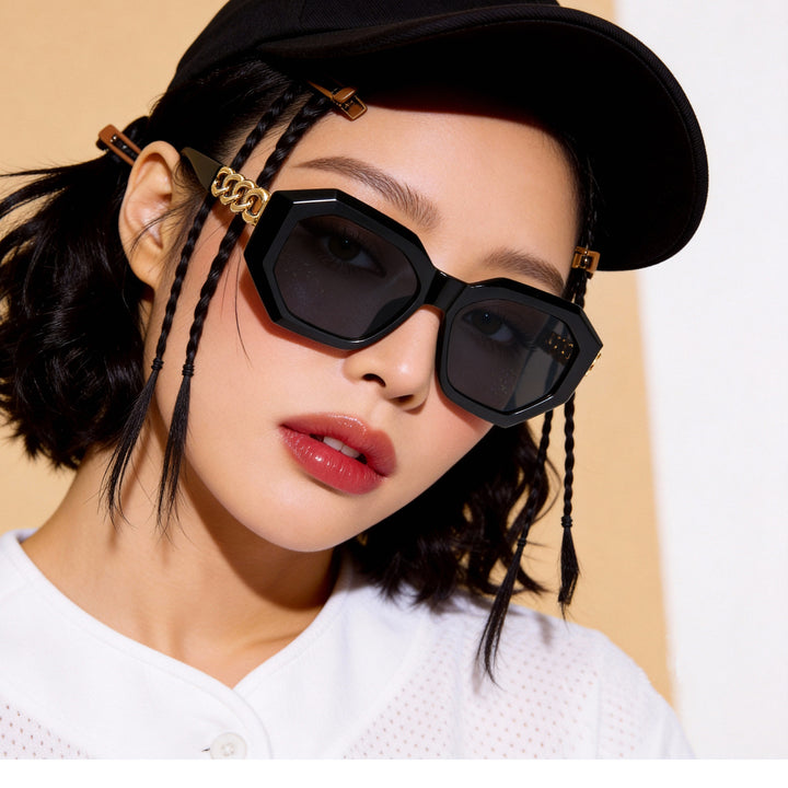 Ladies fashionable sunglasses with luxurious chain frame Bowlift