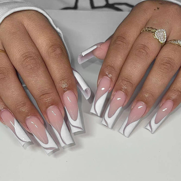 Elegant Stiletto Artificial Nails Bowlift