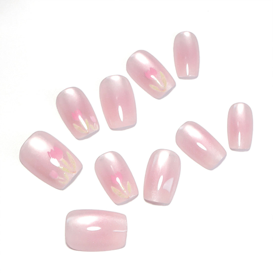 Artificial nail art with floral decorations Bowlift