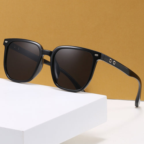 Women’s fashionable sunglasses in trendy tortoiseshell design Bowlift