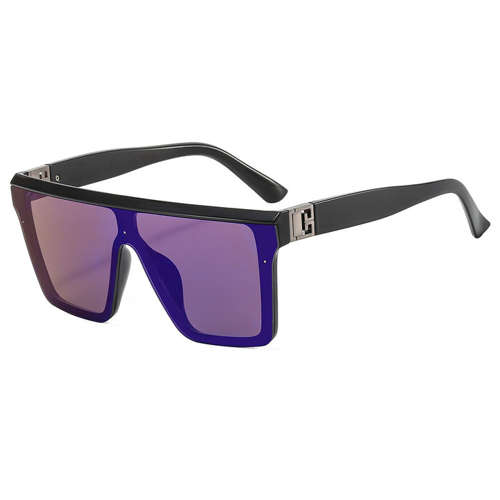 Women oversized sunglasses in trendy style with wide frame construction Bowlift