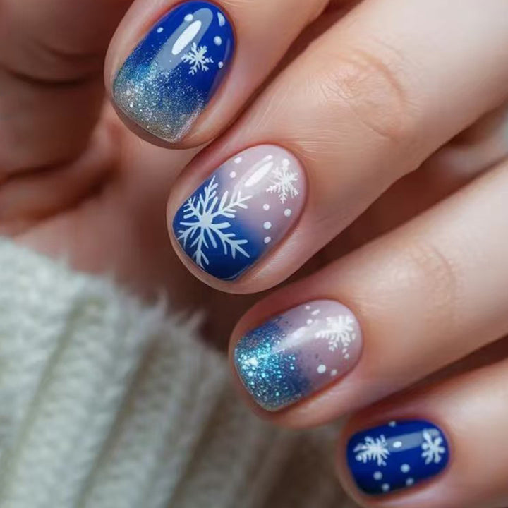 Winter-Themed Snowflake Nail Art Bowlift