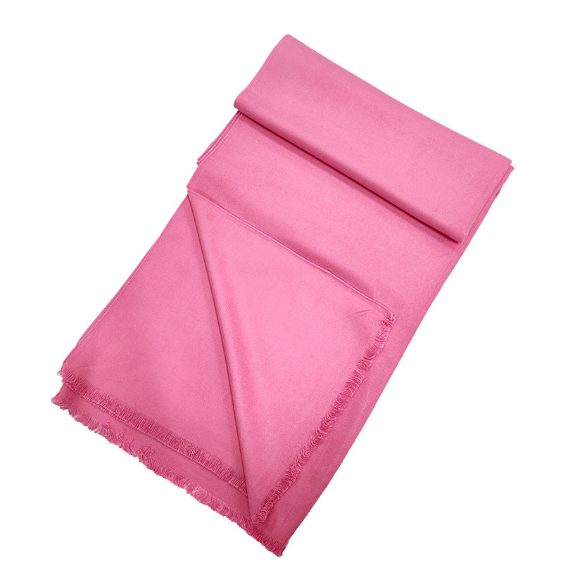 Women's Elegant and Warm Scarf with Modern Check Pattern Bowlift