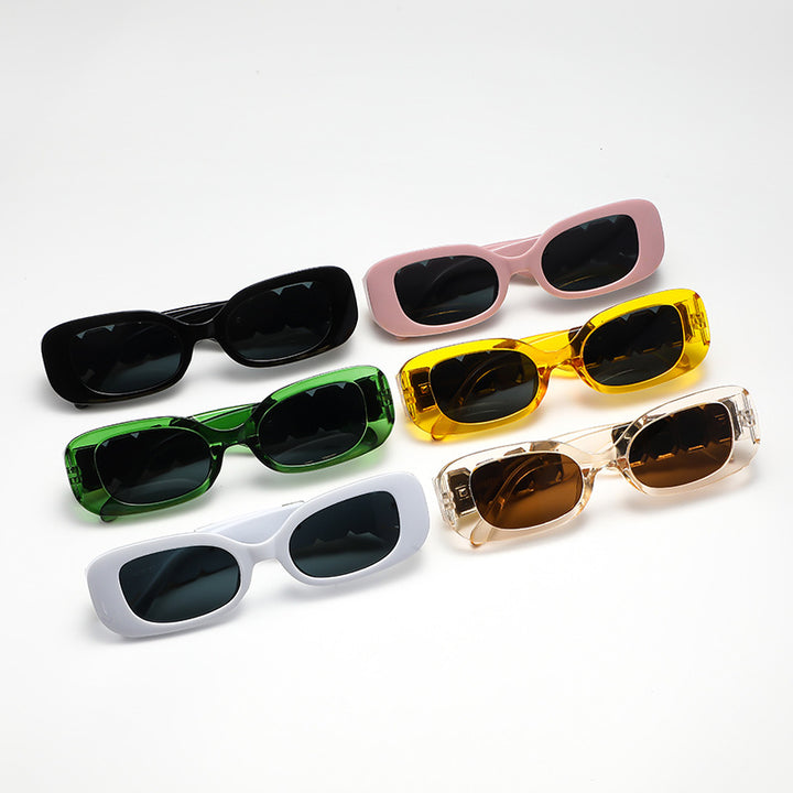 Ladies fashionable sunglasses with glamorous frame Bowlift