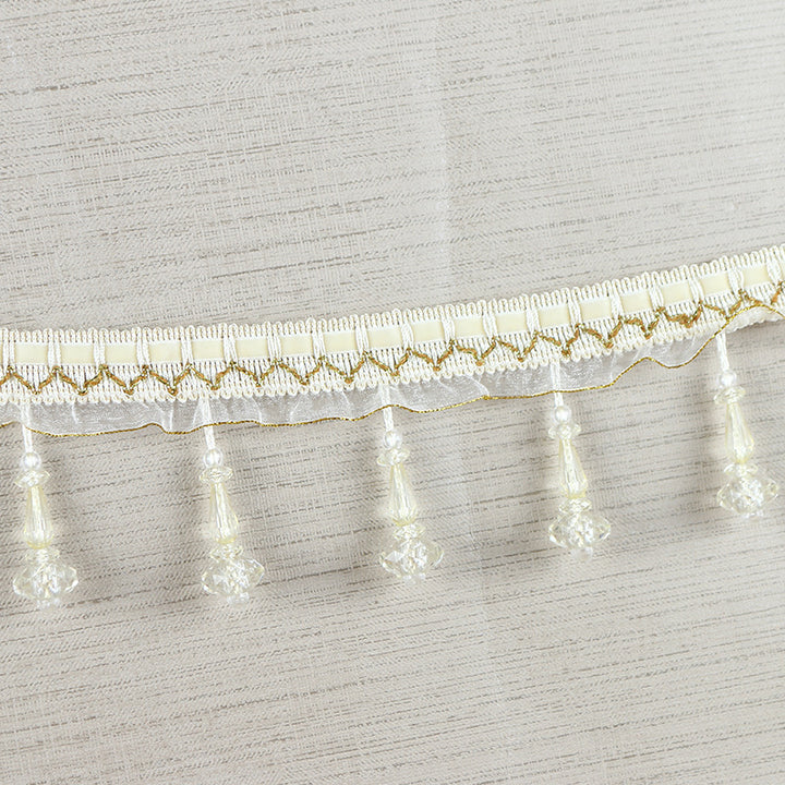 Decorative lace trim with pearls Bowlift