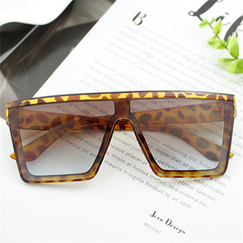 Women's Sporty Safety Goggles in Modern Shield Design Bowlift
