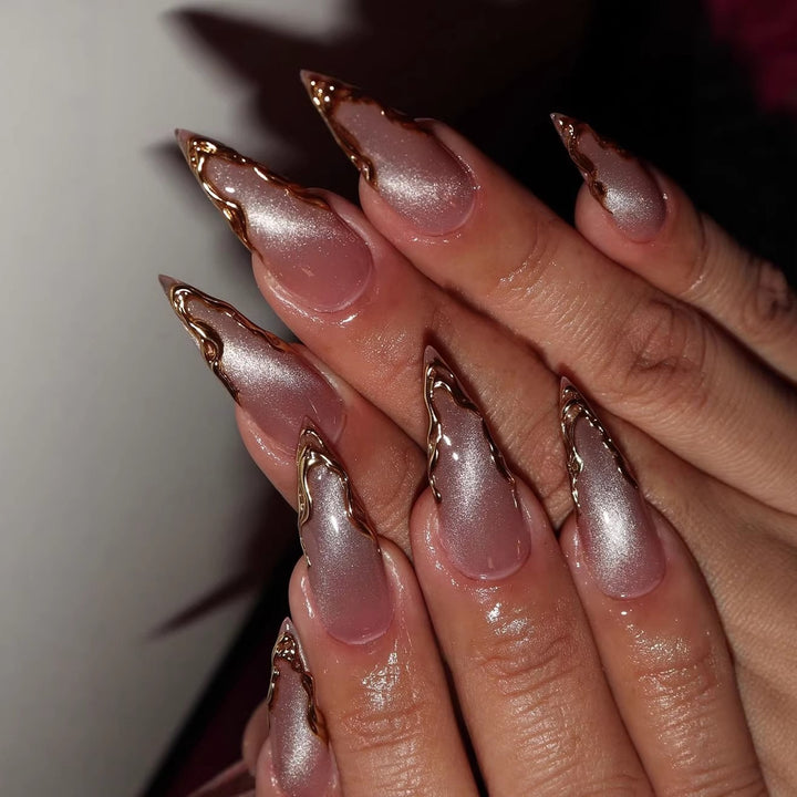 Artificial nails with polka dots Bowlift