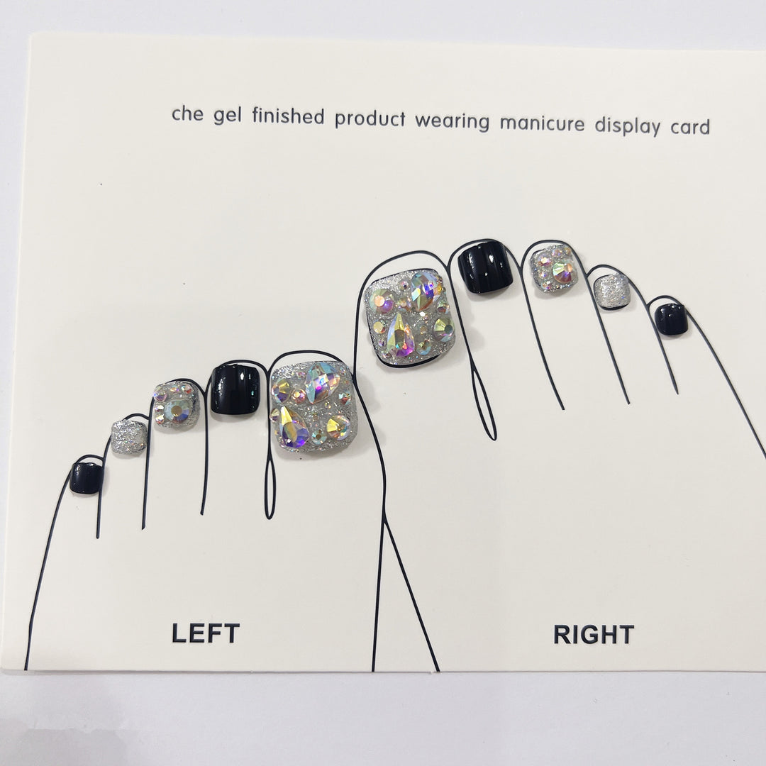 Glamorous toenails with sparkling rhinestones Bowlift