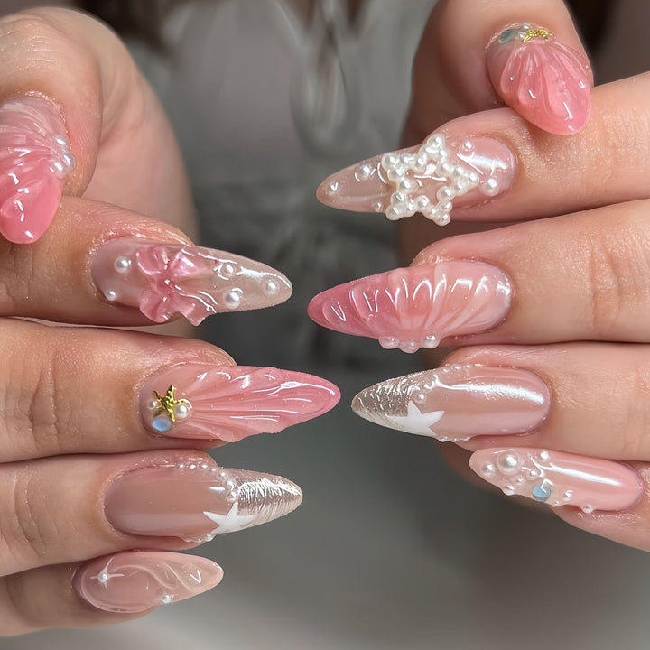 Nautical-Themed Press-On Nail Set Bowlift