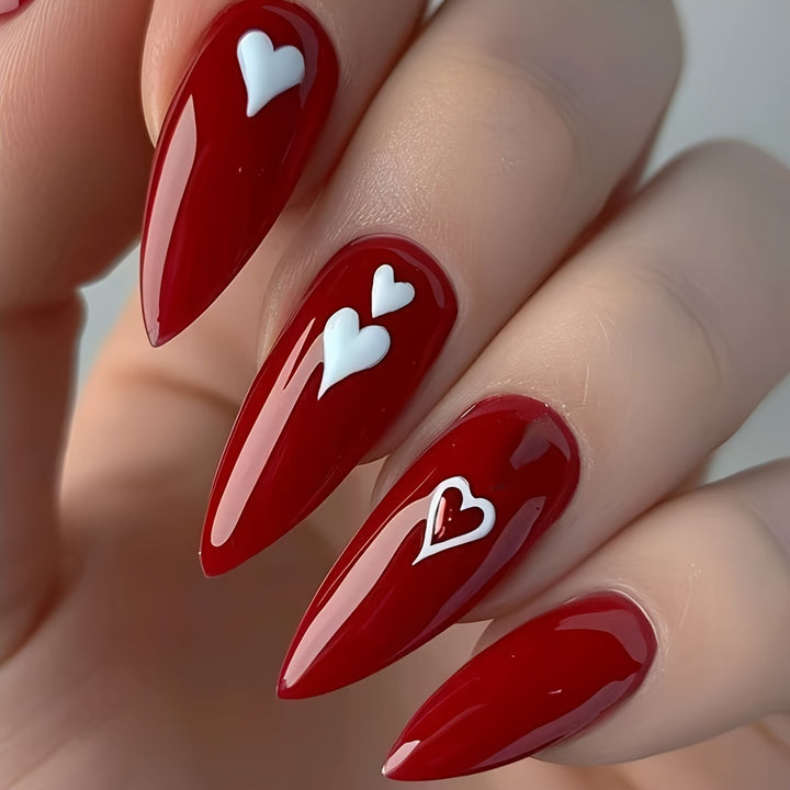 Artificial nails with romantic heart design Bowlift