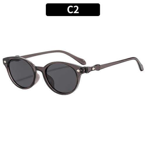 Elegant Vintage-Inspired Sunglasses