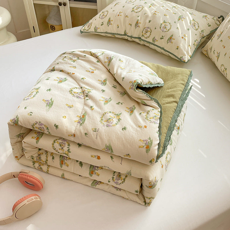 Ladies comfort duvet with delicate floral pattern and high-quality filling Bowlift