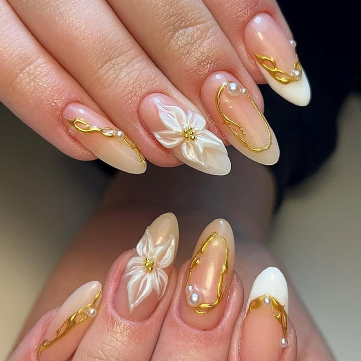 Elegant Floral Nail Art Design Bowlift