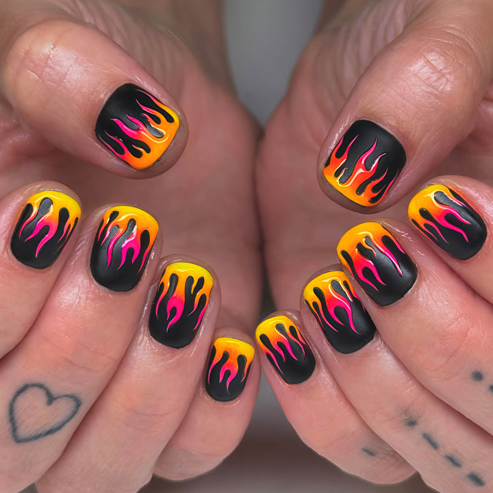 Creative Flame-Patterned Nail Art Bowlift