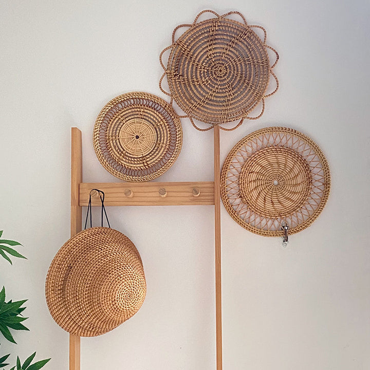 Ladies Elegant handcrafted rattan underlay Bowlift