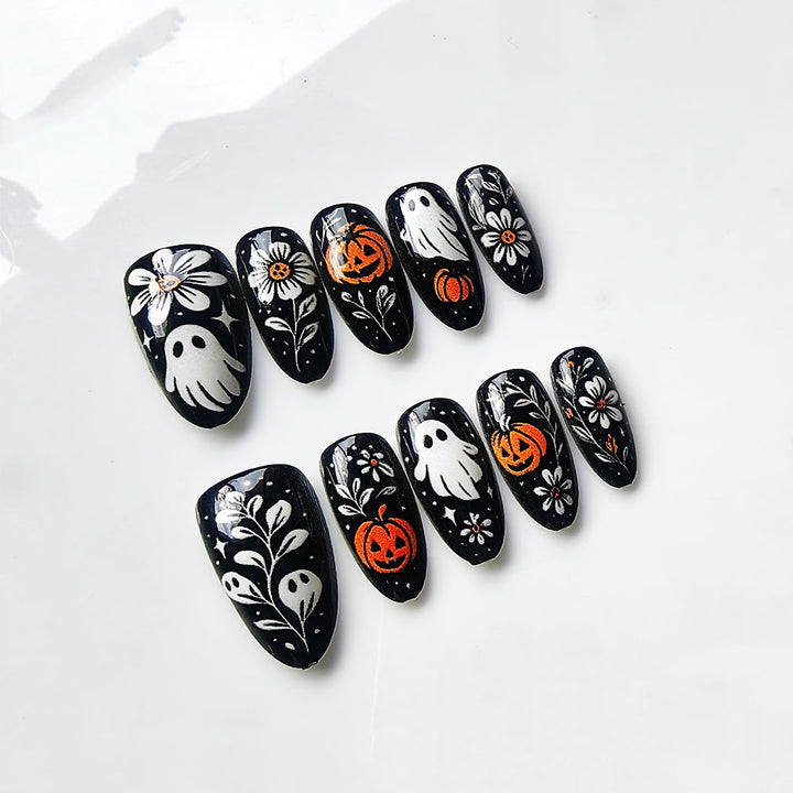Artificial nails in Halloween design Bowlift