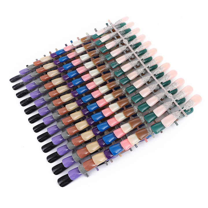 Nail art with glitter and ombre effect Bowlift