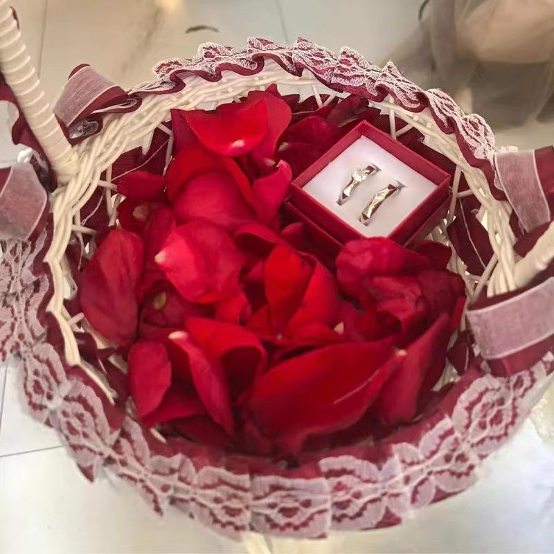 Heart-Shaped Decorative Basket Bowlift