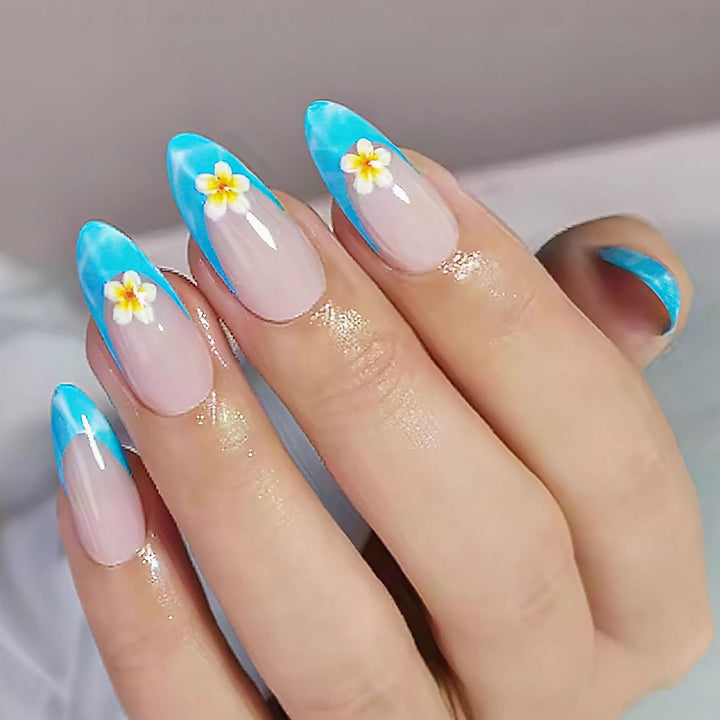 Artful Nail Extensions with Elegant Tips Bowlift