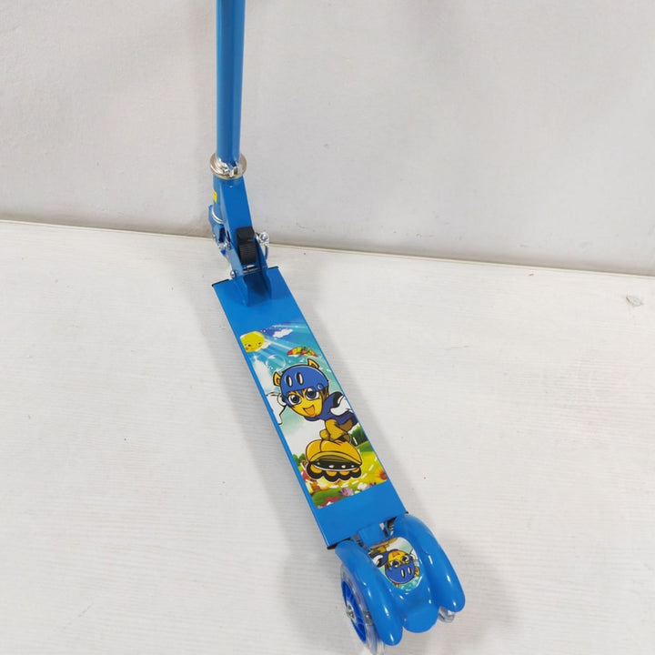 Miniature Design Kick Scooter Bowlift