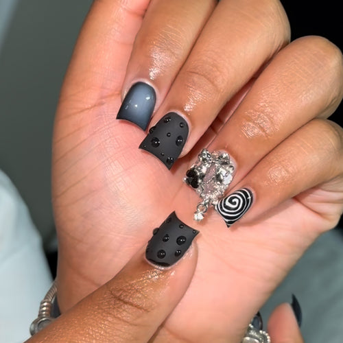 Decorative Press-On Nail Art Bowlift